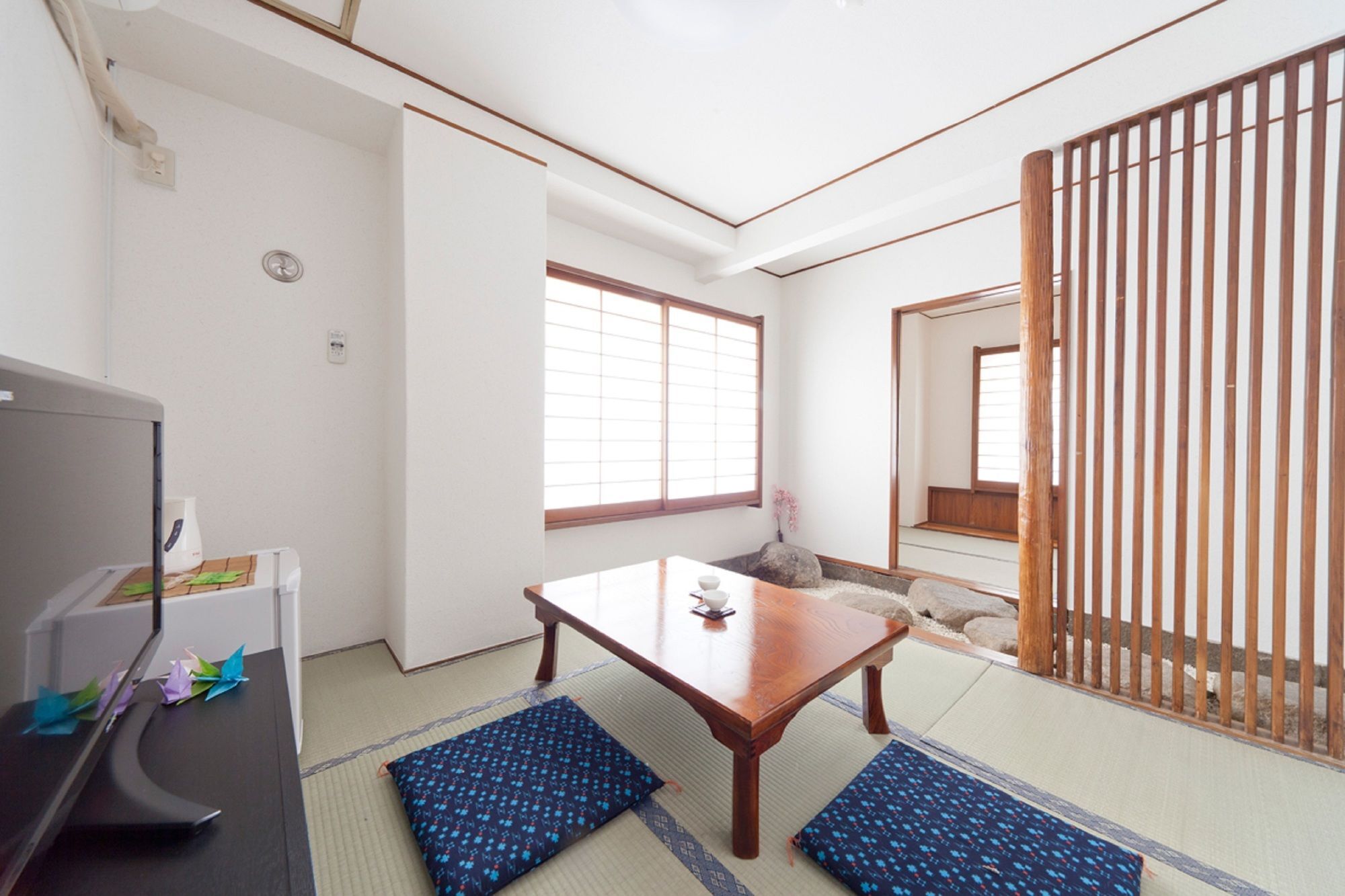 Business Hotel Shin-Okubo Sekitei Tokyo Exterior photo